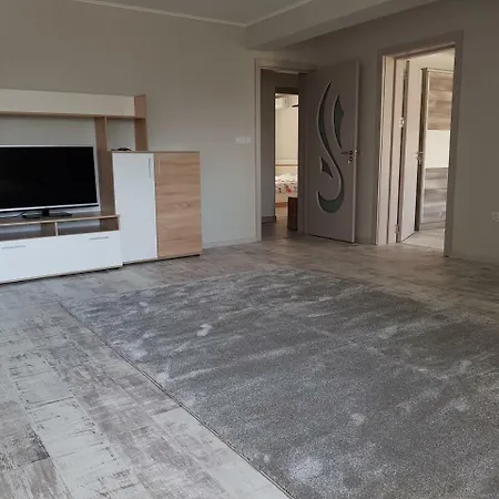 Διαμέρισμα United 2 *