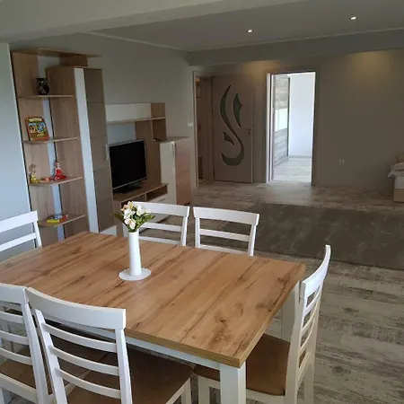 Διαμέρισμα United 2 *