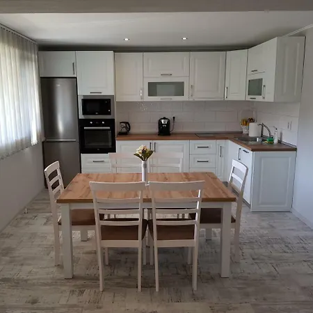 United 2 Апартаменты Сандански